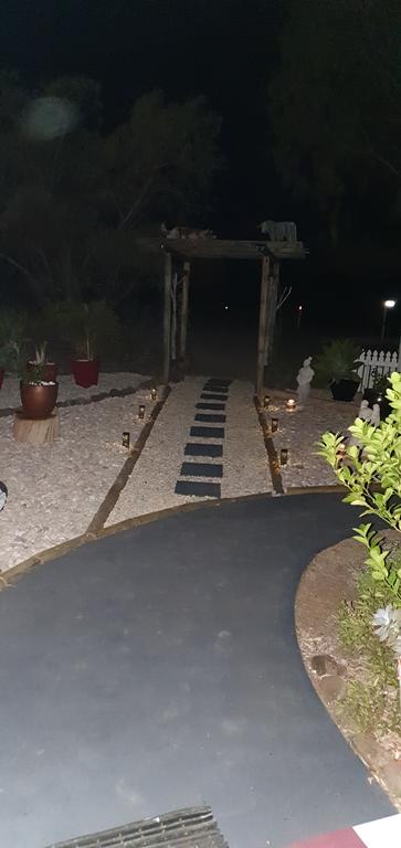 Birdhouse Cottage B&B - Accommodation Port Hedland 2