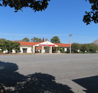 Bishops Lodge Narrandera - Accommodation Port Hedland