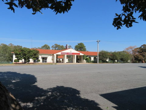 Bishops Lodge Narrandera - Accommodation Port Hedland 0