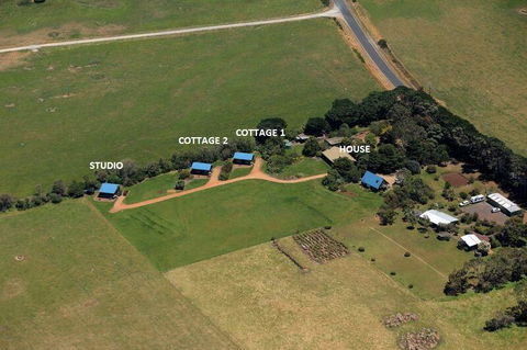 Black Cockatoo Cottages - Accommodation Port Hedland 0