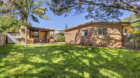 Blue Fish - 41 Boulder Bay Road - Accommodation Port Hedland 1