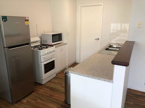 Blue Leaf Cottage - Accommodation Port Hedland 0