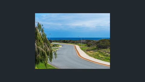 Blue Sky Escapes Beach House Ledge Point - Accommodation Port Hedland 1