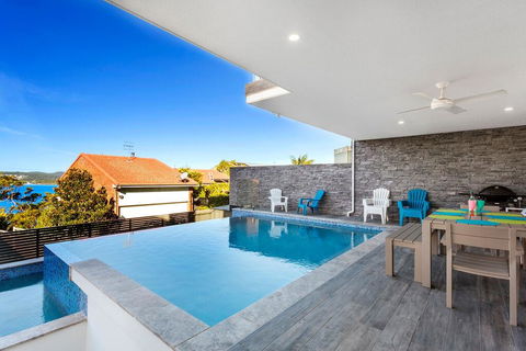 Blue Water Splendour - Infinity Pool And Amazing Views!! - Accommodation Port Hedland 1