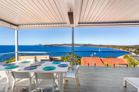 Blue Water Splendour - Infinity Pool And Amazing Views!! - Accommodation Port Hedland 2