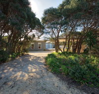 Bluetopia - Sparkling Solar Heated Pool - Accommodation Port Hedland