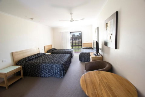 Tocumwal Golf Resort - Accommodation Port Hedland 3