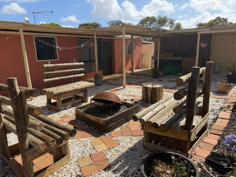 Woody House - Accommodation Port Hedland 3