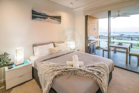 ZEN BY THE OCEAN - 1-BR Executive Biz Retreat - Accommodation Port Hedland 1