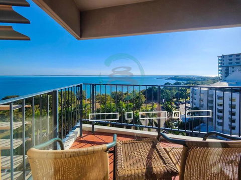 ZEN88 ESPLANADE: 1-BR Top Floor Ocean View Suite - Accommodation Port Hedland 0