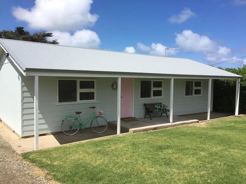 Zinc Beach Shack - Accommodation Port Hedland 0