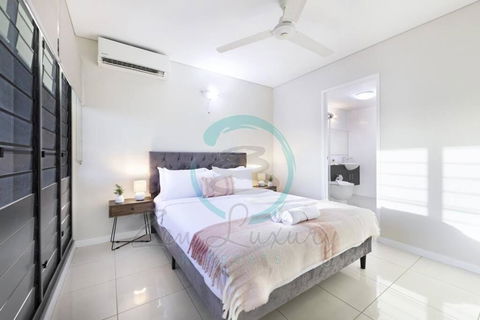 Zen On Stuart: 3-BR Penthouse Pad + Pool + BBQ - Accommodation Port Hedland 1