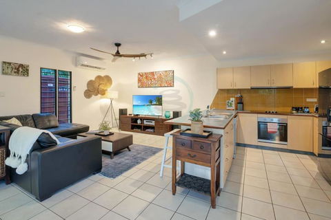 Zen Serene Seascape - Family Pool - BBQ - Markets - Accommodation Port Hedland 3