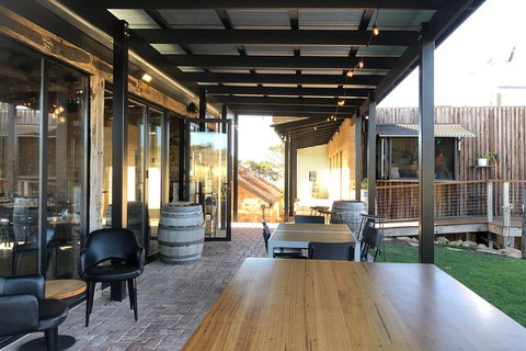 Beer, Wine And Gin (The Ultimate Tastings.) - Accommodation Port Hedland 4