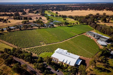 Busselton Jetty + Train Ride + Winery + Scenic Drive Full Day Tour - Accommodation Port Hedland 3
