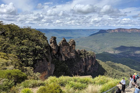 Blue Mountains Private Tour - Wild Kangaroos, Waterfalls And The Three Sisters - Accommodation Port Hedland 0