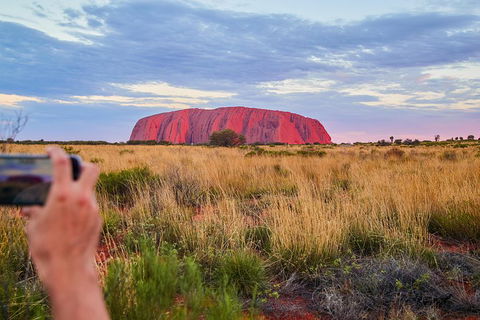 Uluru (Ayers Rock) Sunset With Outback Barbecue Dinner And Star Tour - Accommodation Port Hedland 0