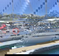 Sailing Curlew Escape on Moreton Bay - Accommodation Port Hedland