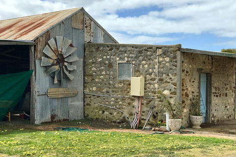 Kangaroo Island Food And Wine Hop-on Hop-off Tour - Accommodation Port Hedland 1