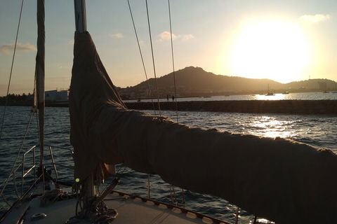 Townsville Small Group Sunset Sail Sailing Cruise Boat Tour Charter Hire - Accommodation Port Hedland 2