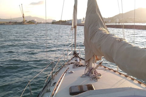 Townsville Small Group Early Morning Sailing Cruise Boat Tour Charter Hire - Accommodation Port Hedland 1