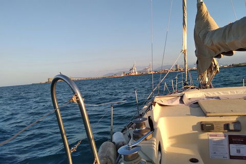 Townsville Small Group Early Morning Sailing Cruise Boat Tour Charter Hire - Accommodation Port Hedland 2