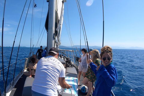Ocean Free Green Island & Great Barrier Reef Snorkel Cruise, Cairns 25 Guests - Accommodation Port Hedland 3