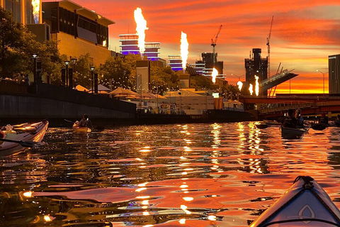 Melbourne Sunset Kayaking Experience With Dinner - Accommodation Port Hedland 4