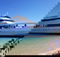 Moreton Island Day Trip Kayak Snorkel  Sandboard frm Brisbane or Gold Coast - Accommodation Port Hedland