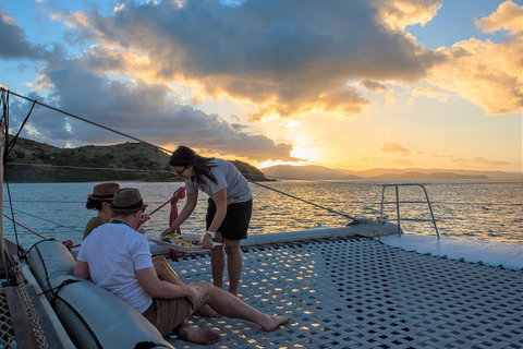 Sunset Sail In The Whitsundays - Accommodation Port Hedland 2