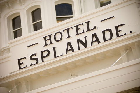 Live Music Melbourne Bus Tour - Accommodation Port Hedland 0